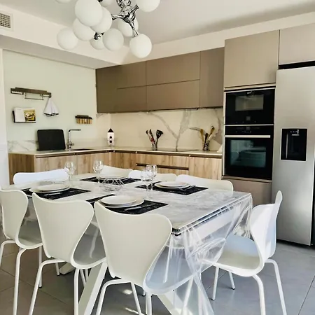 ヴィラ San Peire Private Pool Close Sea *